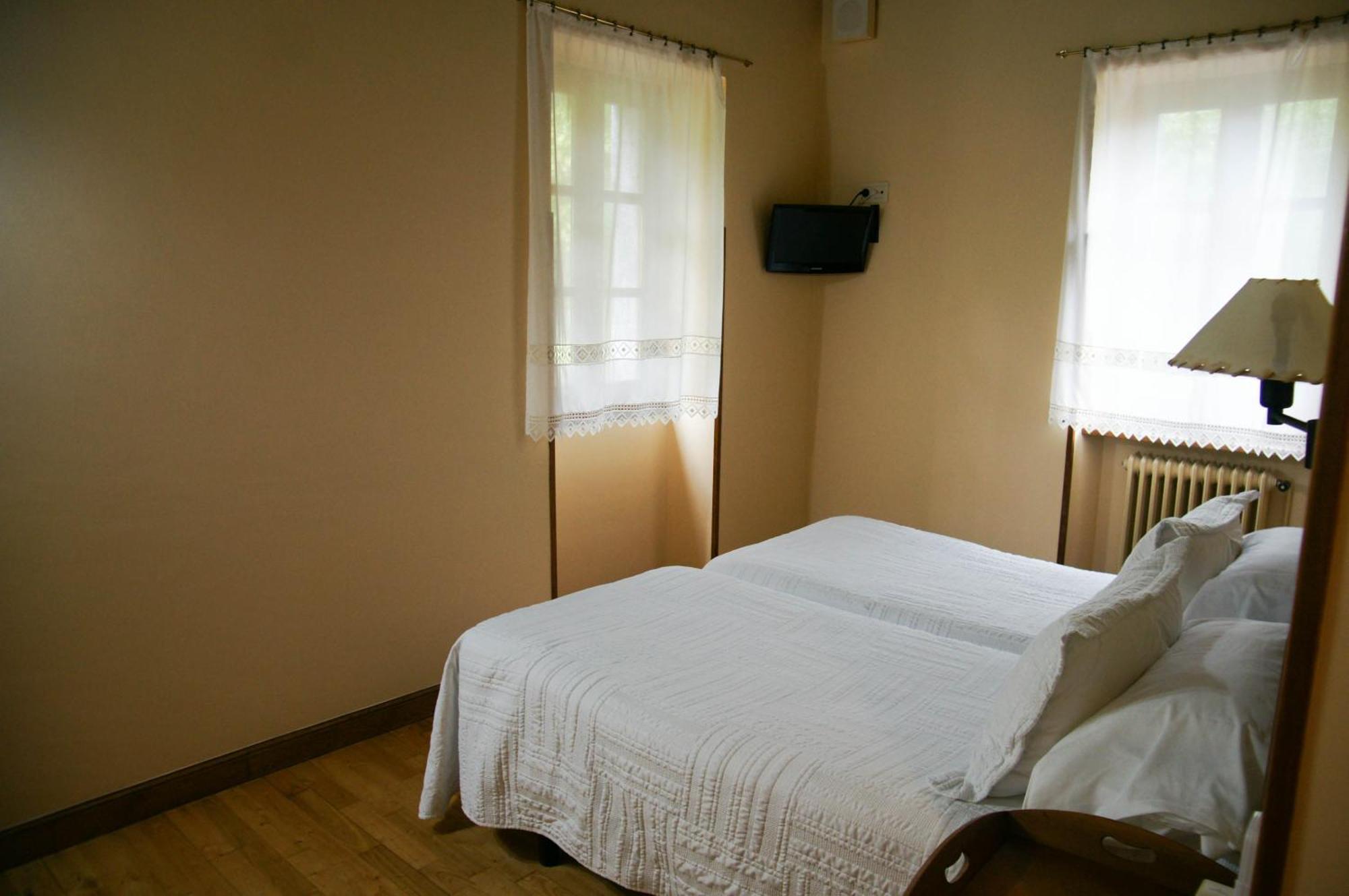 Hotel Rural Irigoienea Urdax Room photo